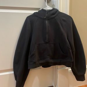Lululemon scuba oversized half zip cropped sweatshirt (black) size M/L
